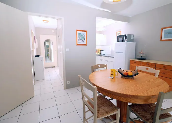 Apartment Le Jardin De By Tranquil At